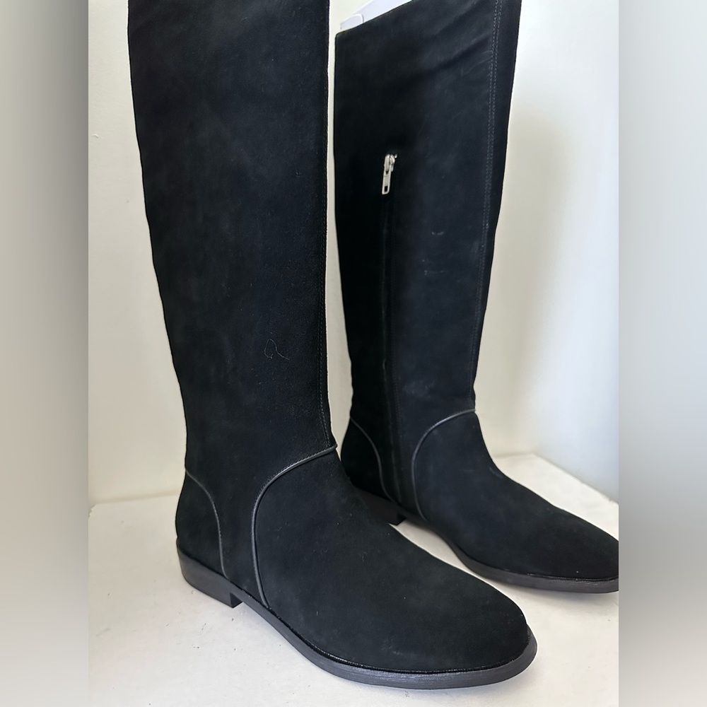 UGG Gracen tall boots size 9 NEW
